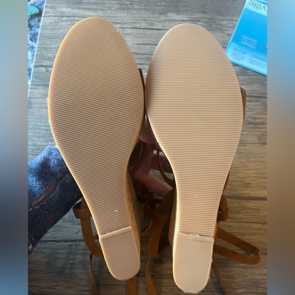 New, unworn Guess Treacy cork platform sandals size 10 - Picture 7 of 10